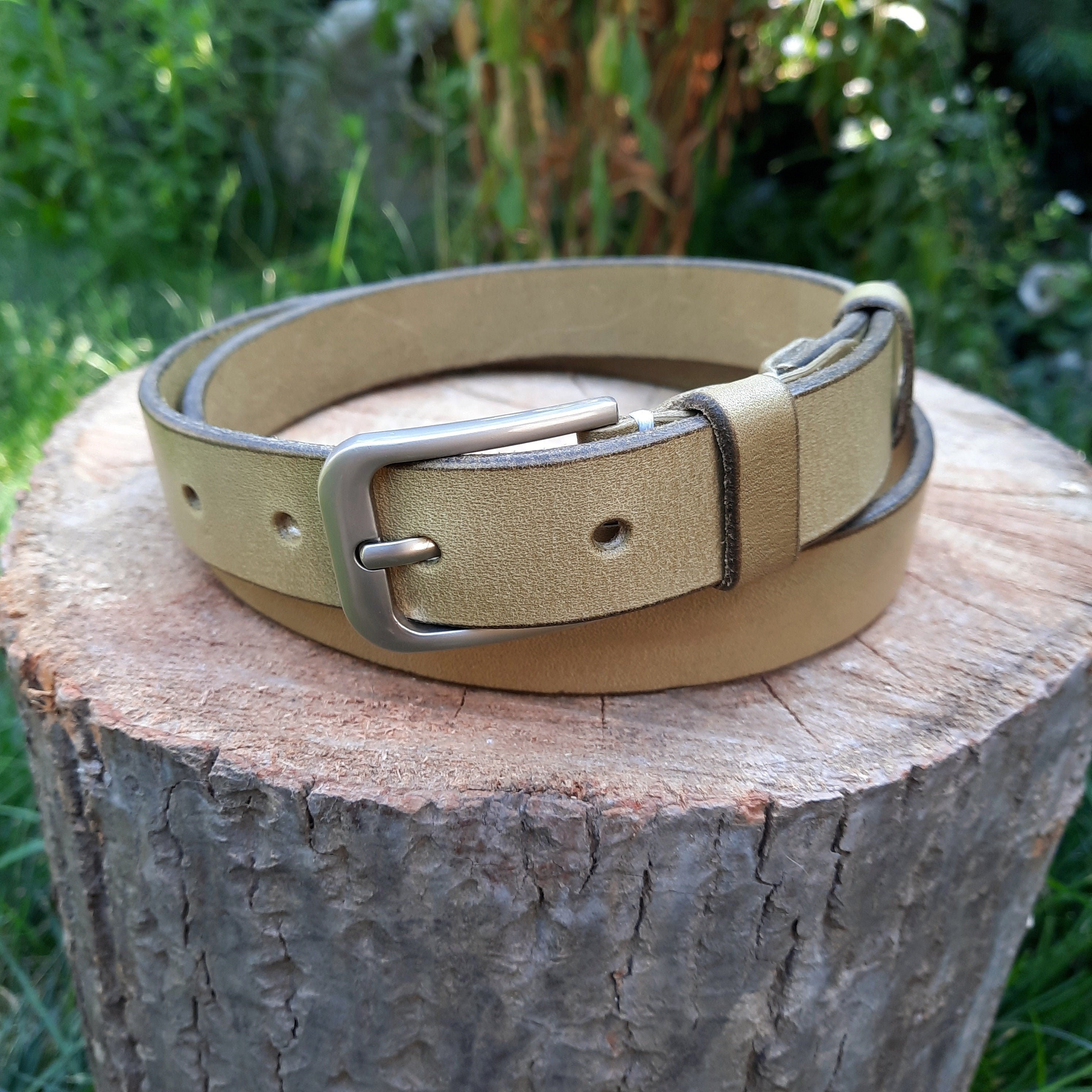 Womens olivegreen leather belt Olive womens belt Green Etsy