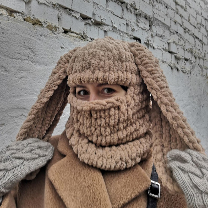 Gorro de invierno cálido con orejas de conejo, pasamontañas con orejas de conejo, gorro divertido de conejito, regalo de Navidad, gorro de conejo de ganchillo, pasamontañas para festivales y snowboard, regalo hecho a mano dark beige balaclava