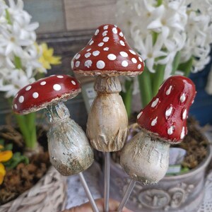 Hongos de madera con forma de amanita muscaria, setas decorativas, decoración para macetas, decoración de jardín con amanita muscaria, decoración de flores, regalo hecho a mano, Día de la Madre