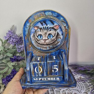 Cheshire Cat Alice in Wonderland Desktop calendar 2024 Perpetual calendar BFF 2024 gift Wooden calendar Gift for decorations Mother's day