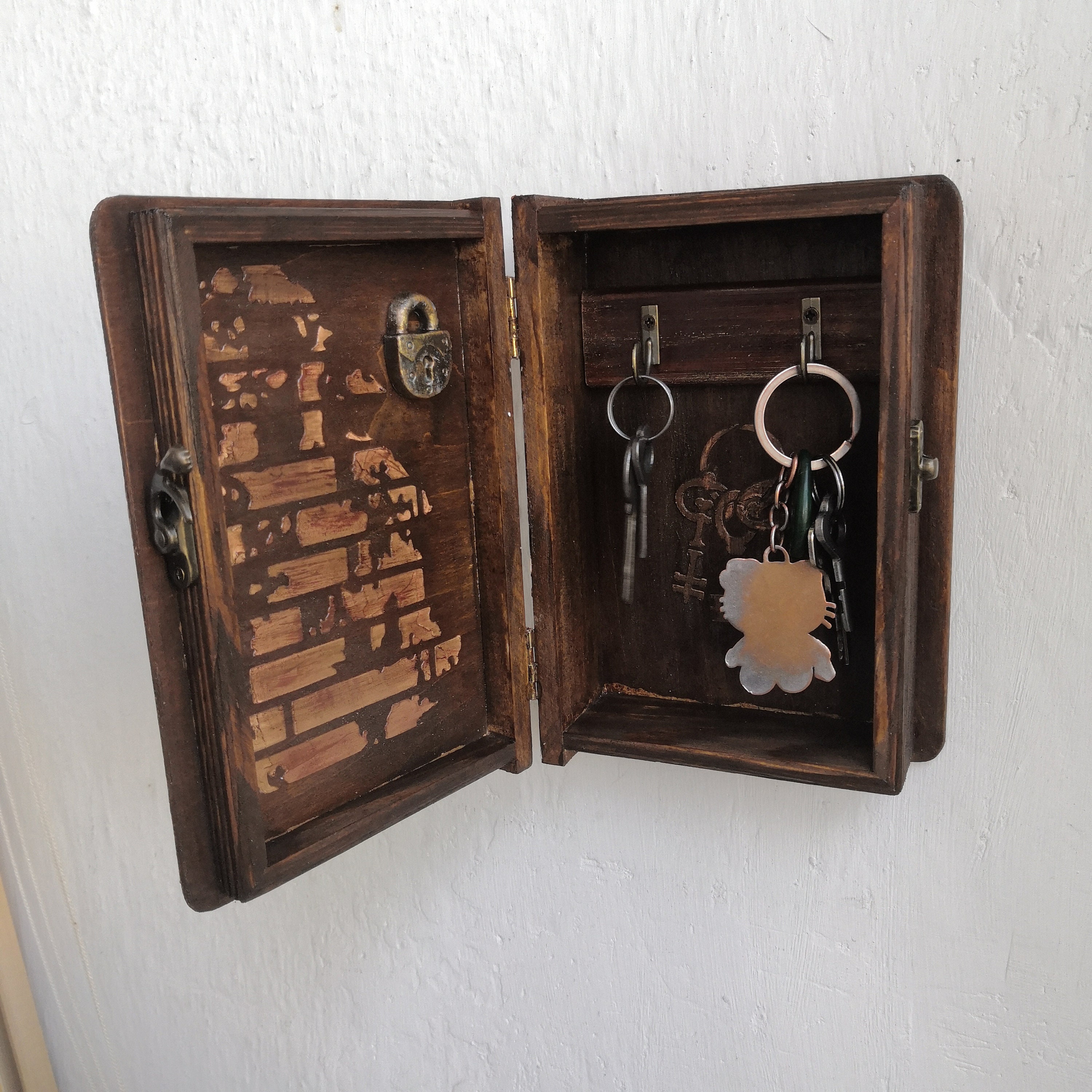 Antique Key Holder Wooden Book Store Key Holder Vintage Key