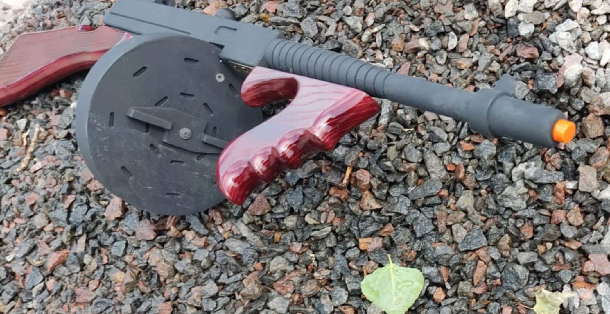 Thompson M1928 Submachine Gun, Wooden Fantasy Cosplay, Scale1:1, Wooden