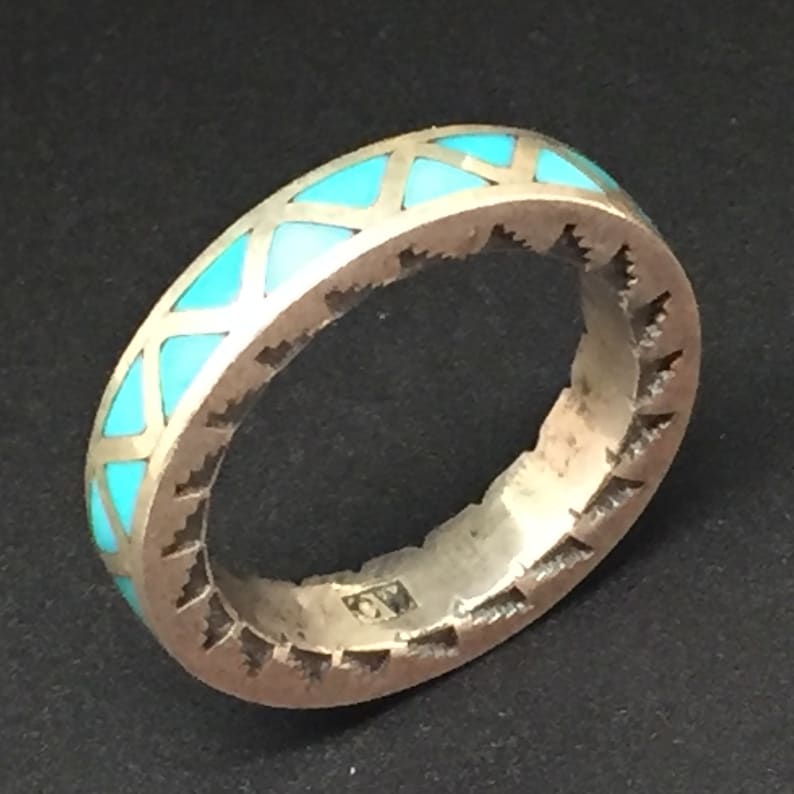 size 9 34 Silver and Turquoise ring by Nelvin Chee