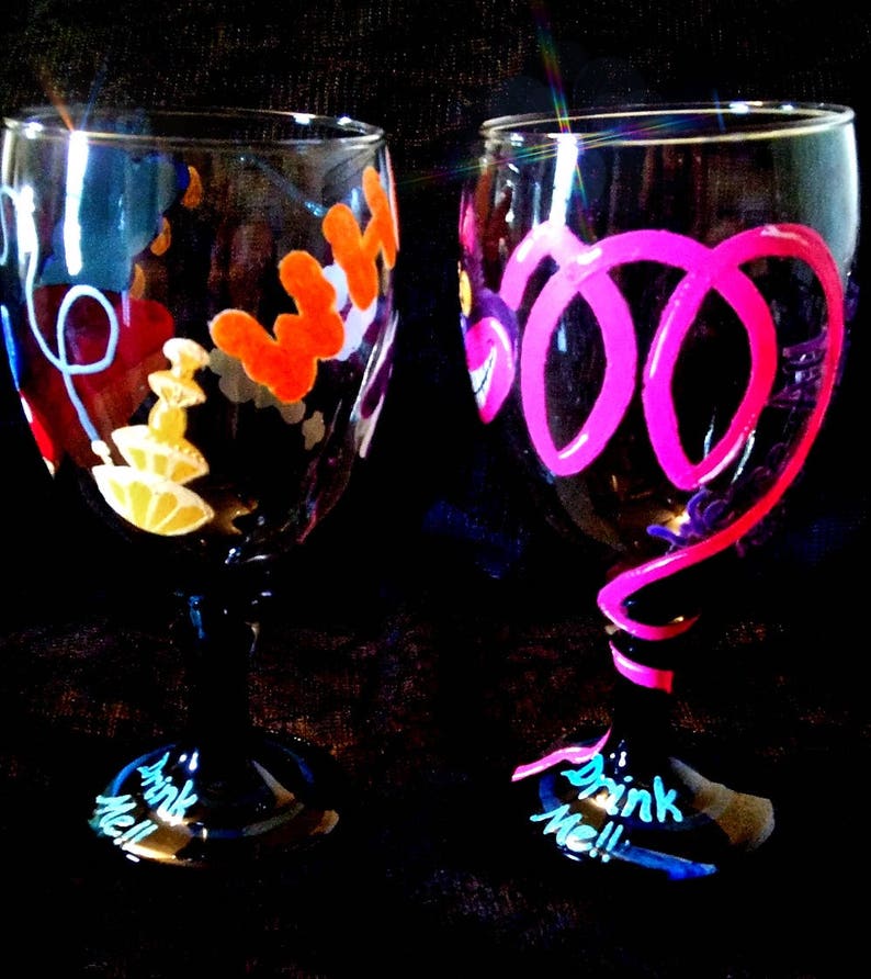 Cheshire Cat Wine Glass Alice in Wonderland Tim Burton Goth Gift