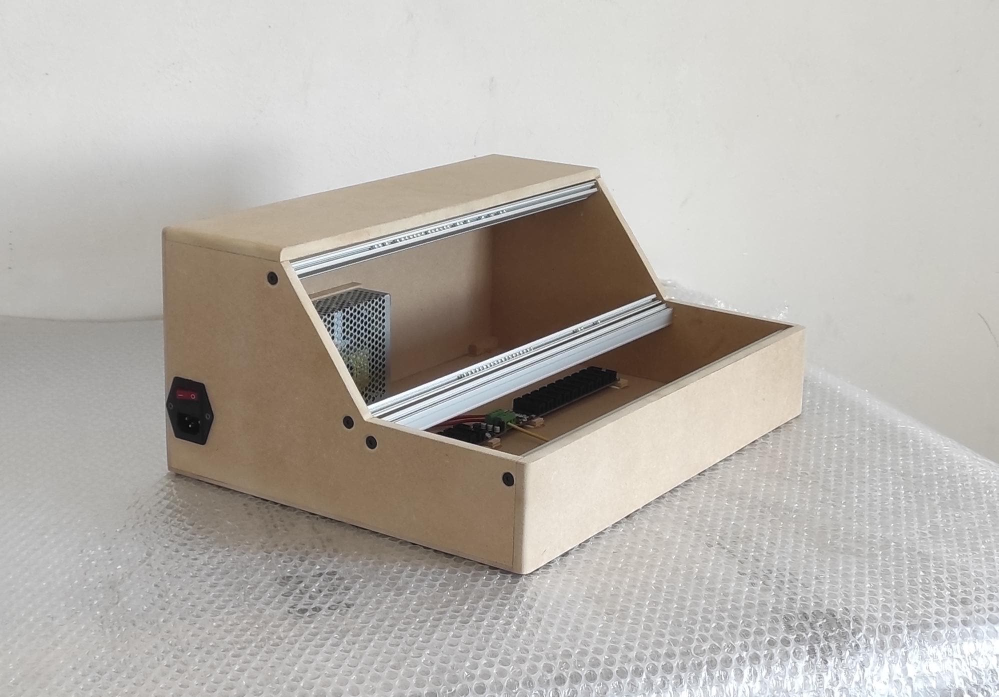 52HP 6U タイプC電源付きケース 52HP 6U タイプC電源付きケース （Modular synth rack - Etsy 日本）
