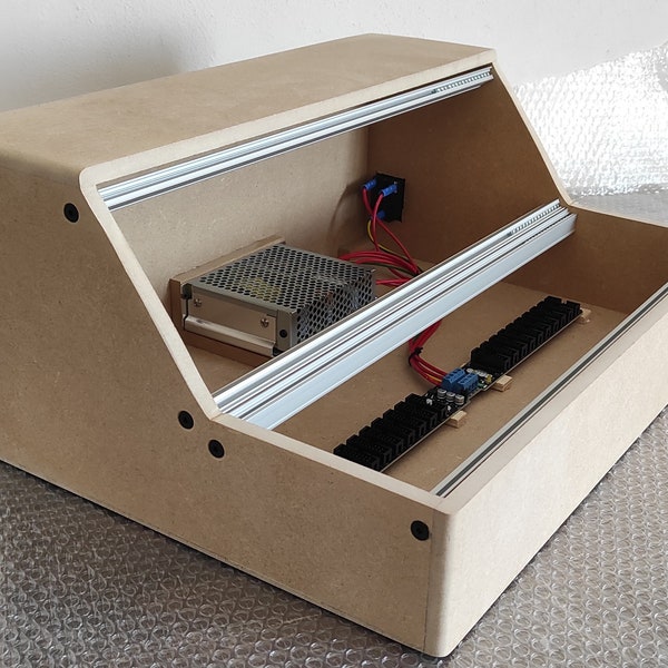 EURORACK case powered 6U inclined natural