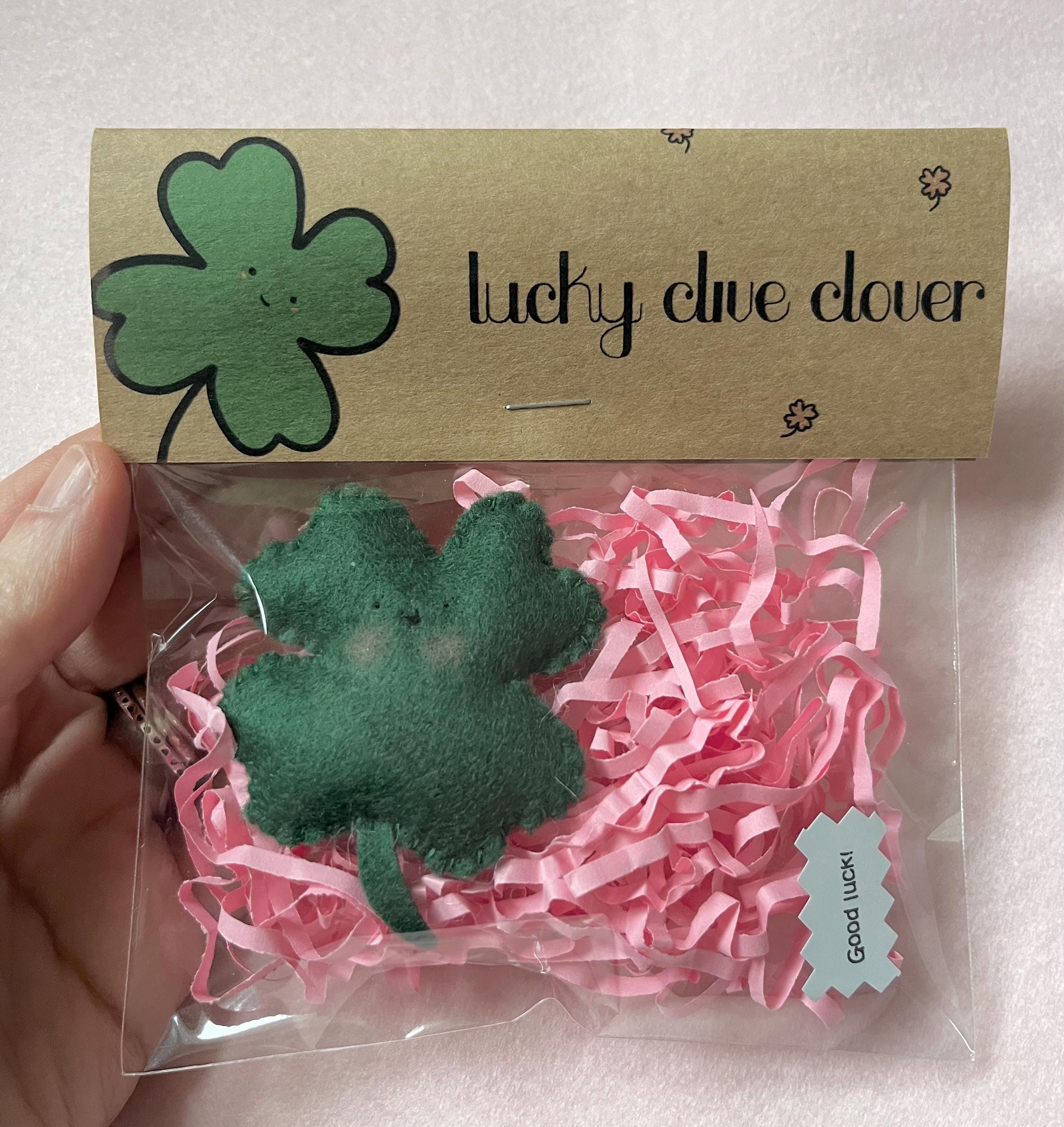 Lucky clive clover, cute felt clover, good luck gift, personalised gifts, positive gifts, say it with handmade,