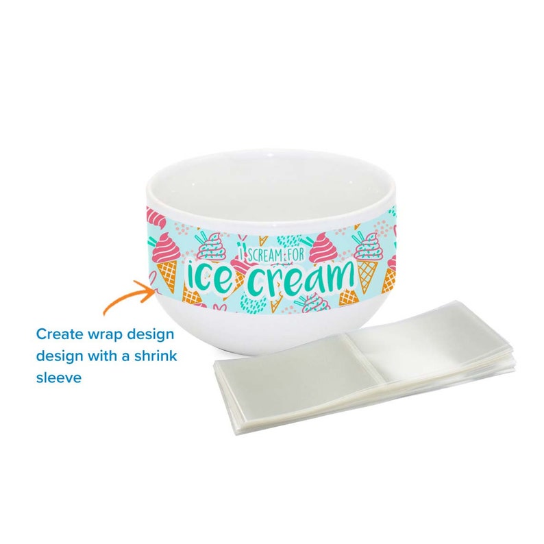 Puede incluir: Taz&oacute;n de cer&aacute;mica blanco con un dise&ntilde;o de helado azul y blanco. El taz&oacute;n tiene el texto "I scream for ice cream". El taz&oacute;n est&aacute; sentado sobre una pila de mangas retr&aacute;ctiles transparentes.