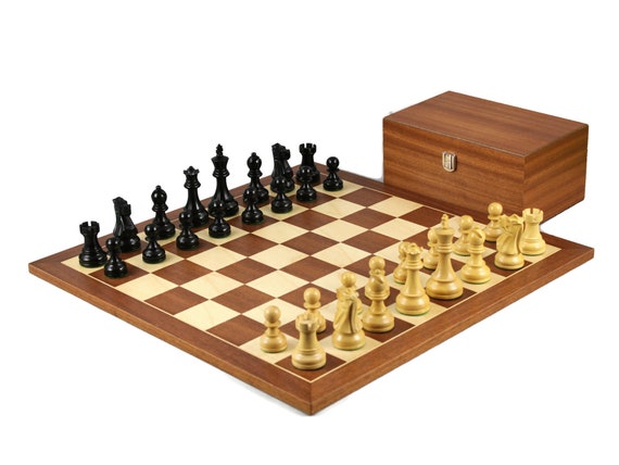 Master Series Single Weighted Plastic Chess Pieces - 3.75 King - Black &  White Set