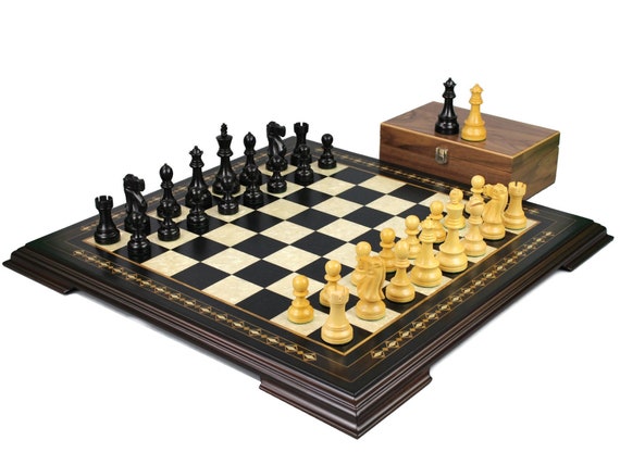 Staunton Helena Flat Board Chess Set Walnut 20 Weighted -  Norway