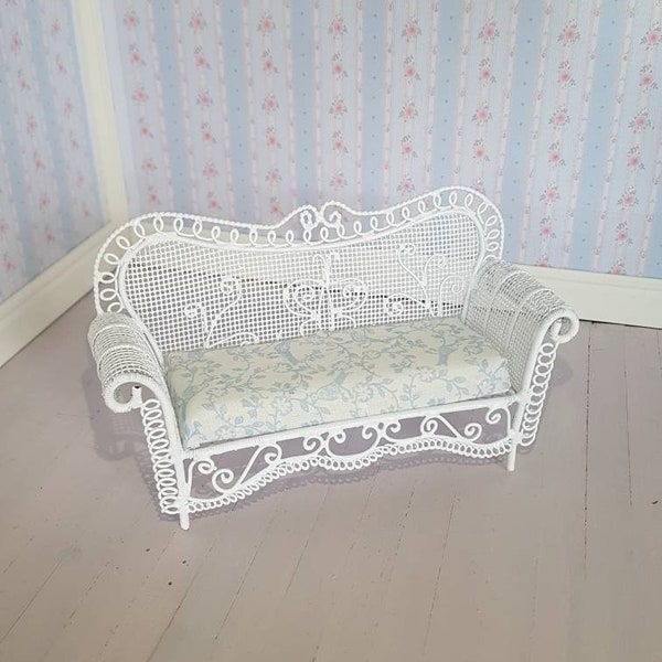 Dollhouse Seat, Dollhouse Miniature Furniture, Dollhouse Furniture, White Dollhouse Sofa, Dollhouse Garden Seat