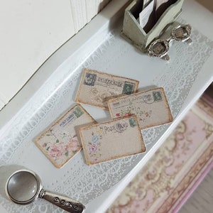 Cartoline in miniatura, carta anticata, cartoline vintage, accessori per la casa delle bambole, cartoline in scala 1/12