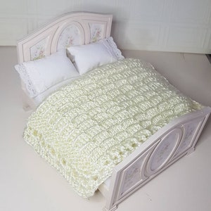 Dollhouse Blanket,Miniature,Doll house Miniatures,Dollhouse Accessories,Miniature Blanket