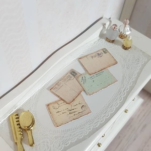 Cartoline in miniatura, carta anticata, cartoline vintage, accessori per la casa delle bambole, cartoline in scala 1/12