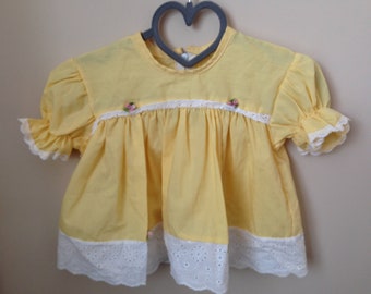 Adorable Vtg Yellow Top for Baby - Vintage Yellow Top for Baby with Lace Trim and Tiny Flowers on Trims - Size 12 Months