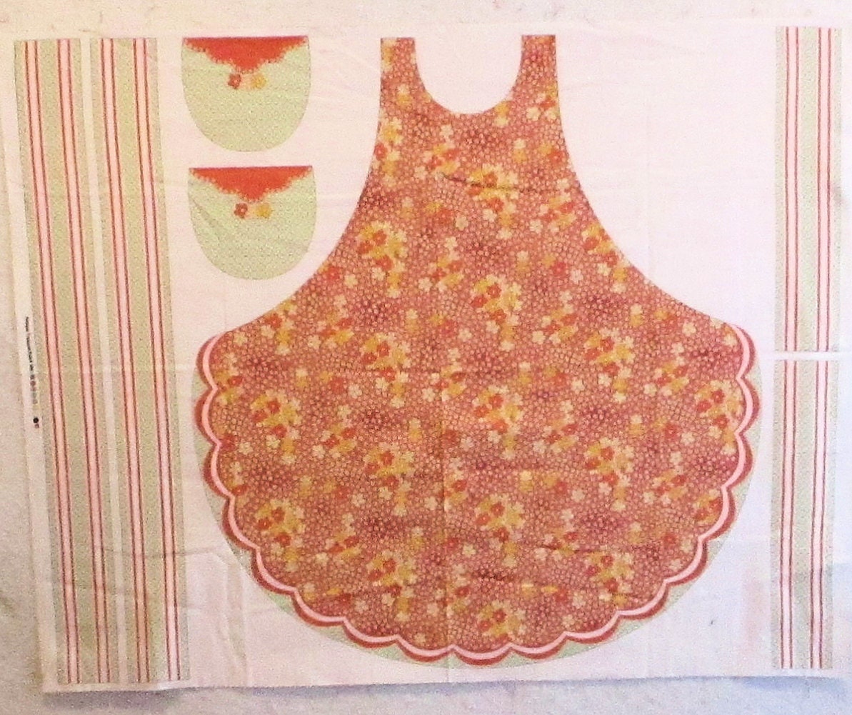APRON, CUT and SEW Panel, Flowered