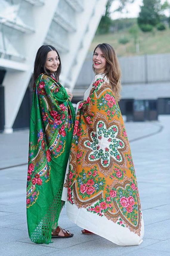 Rustic white wedding shawl, Ukrainian shawl, flor… - image 9
