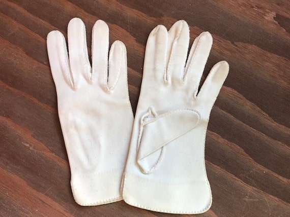 1950's Women cotton gloves - image 1