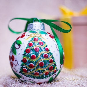 White Glass Christmas Ornaments Personalized Hand Painted Christmas Tree Wreath Theme Ornaments, Free Gift Box, Custom Family Christmas Gift