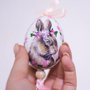 Personalisierte Gravur handbemalte Osterhase, Ostern Ornament Korbfüller, Ostereier aus Holz, Geschenk für Enkelkinder Kostenlose Geschenkbox