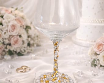 Luxury Bling Wedding Wine glass - Bride and Groom Rhinestone Wedding Toast Glass- Bridal Shower Gift/Bride keepsake