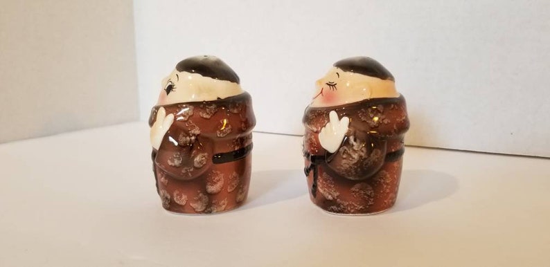 Merry Monks Made in Japan Vintage Friar Tuck Monk Salt /& Pepper Shaker Set Ceramic Shakers Whimsical Salt Pepper Shakers