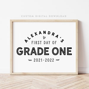 Printable First and Last Day of School Sign, Custom Back to School Printable, Digital download, Child Photo Prop, First Day of School Print