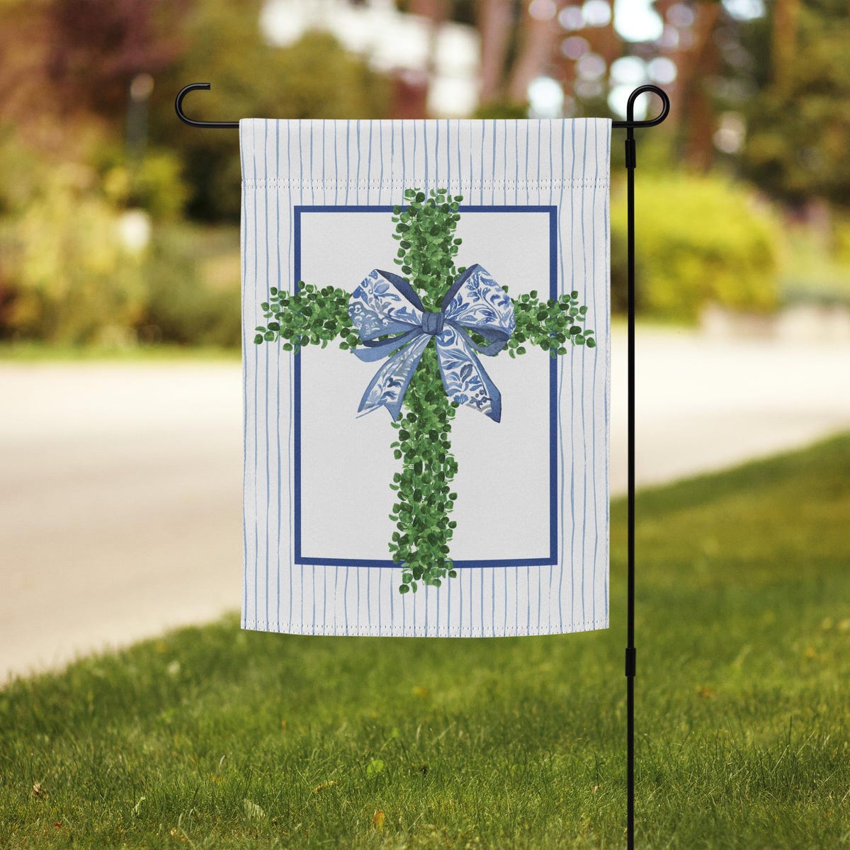 Boxwood Cross Garden Flag