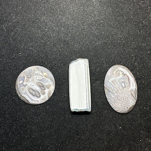 3 Various Agate Cabochons 165 carats