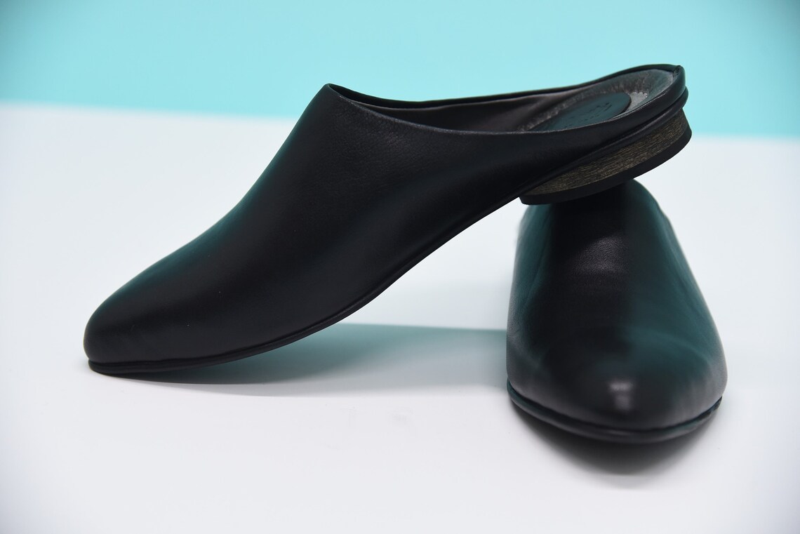 Black Leather Slippers Leather Slippers Women Slippers Etsy