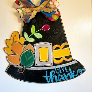 Pilgrim Hat Door Hanger For Front Door, Thanksgiving Sign, Give Thanks Home Decor, Happy Thanksgiving Wreath, Holiday Hostess Gift Idea