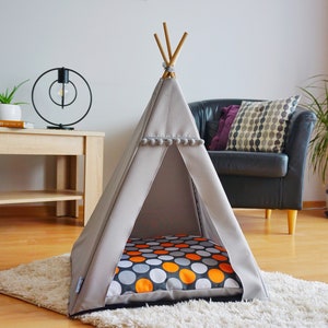 Orange dots pattern dog teepee. Pet tent including waterproof pillow, soft blanket and stabilizer. Cat house bed. Dog home, cat nest.