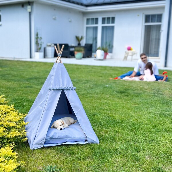 Teepee for pets with soft blanket and stabilizer | Easy to clean and waterproof dog or cat tent | Dog house | Cat nest | Pet cave