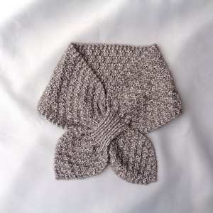 Box Stitch Ascot Scarf Knitting Pattern, Easy Neck Warmer Bow Scarf, Worsted Aran Yarn, Women & Teen Girls image 6