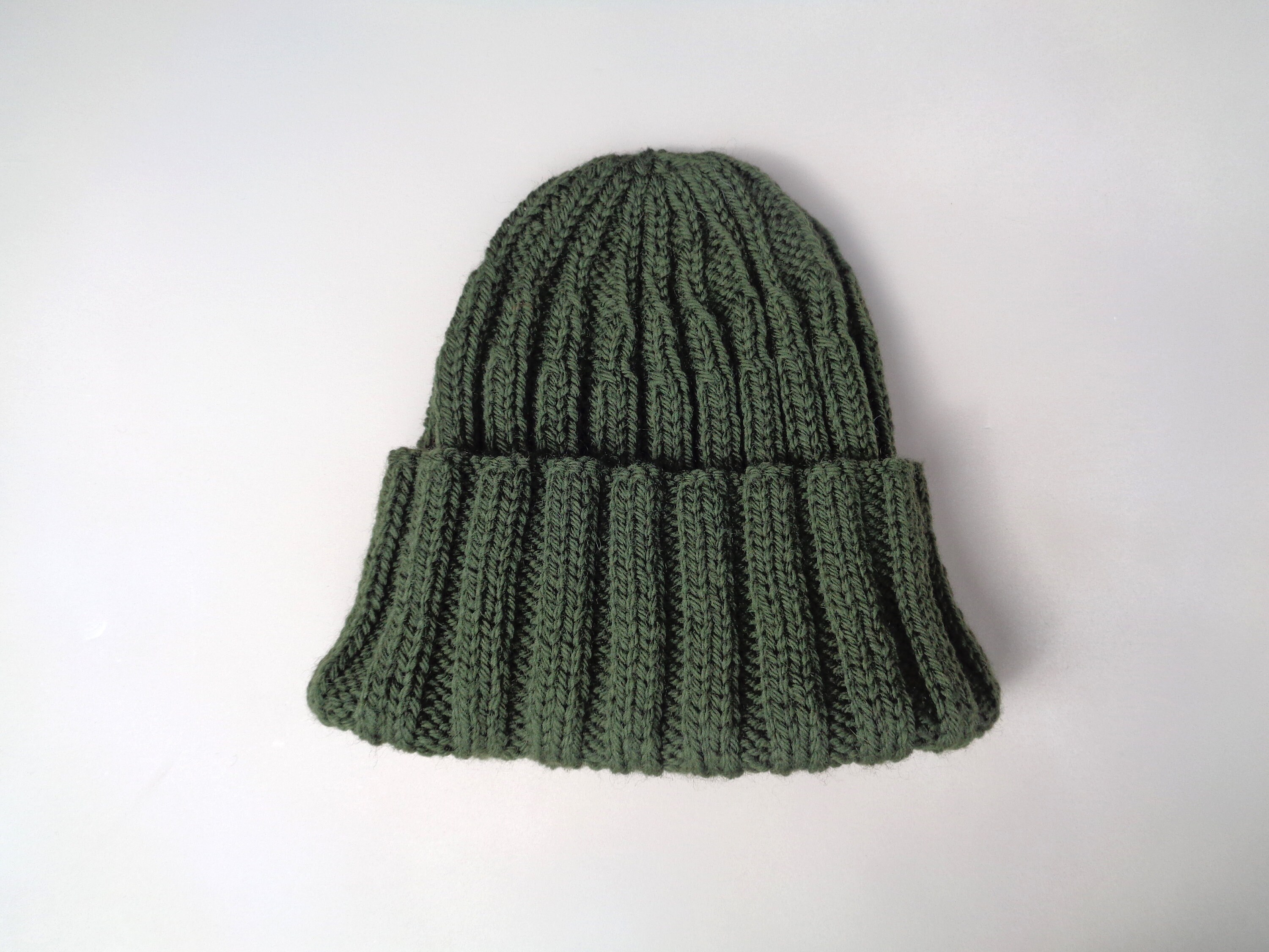 Ribbed Hat With Crown Detail Knitting Pattern, Worsted Yarn, Men Women ...