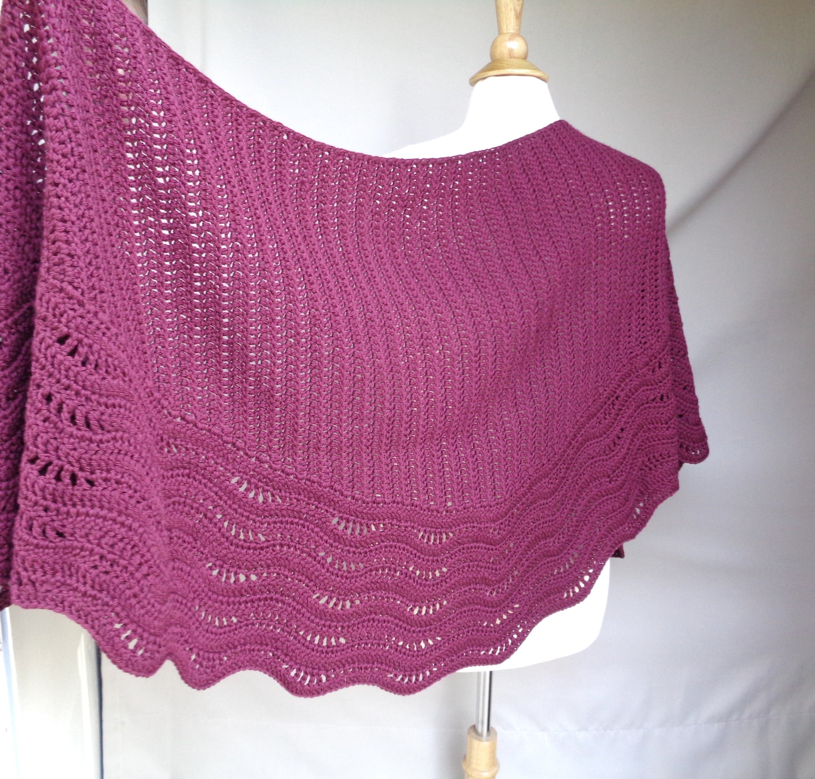 Half Circle Shawl Crochet Pattern With Scallop Lace Border Etsy