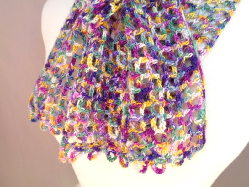 Mesh Lace Keyhole Scarf Crochet Pattern, Neck Warmer Ruffle Scarf, Fingering Sport Yarn, Quick Easy Crochet image 2