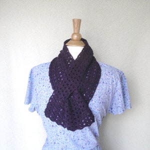 Easy Crochet Pattern Keyhole Scarf, Worsted Yarn, Lacy Scallop, Pull Through Scarf, Ascot Neck Warmer image 8