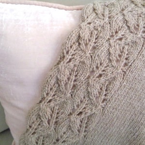 Baby Blanket Knitting Pattern, Leaf Border, Lace Pattern, Worsted Aran Yarn, Unisex Girl Boy, Nature Theme Nursery, 3 Sizes immagine 2