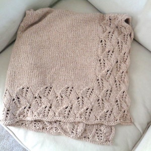 Baby Blanket Knitting Pattern, Leaf Border, Lace Pattern, Worsted Aran Yarn, Unisex Girl Boy, Nature Theme Nursery, 3 Sizes immagine 6