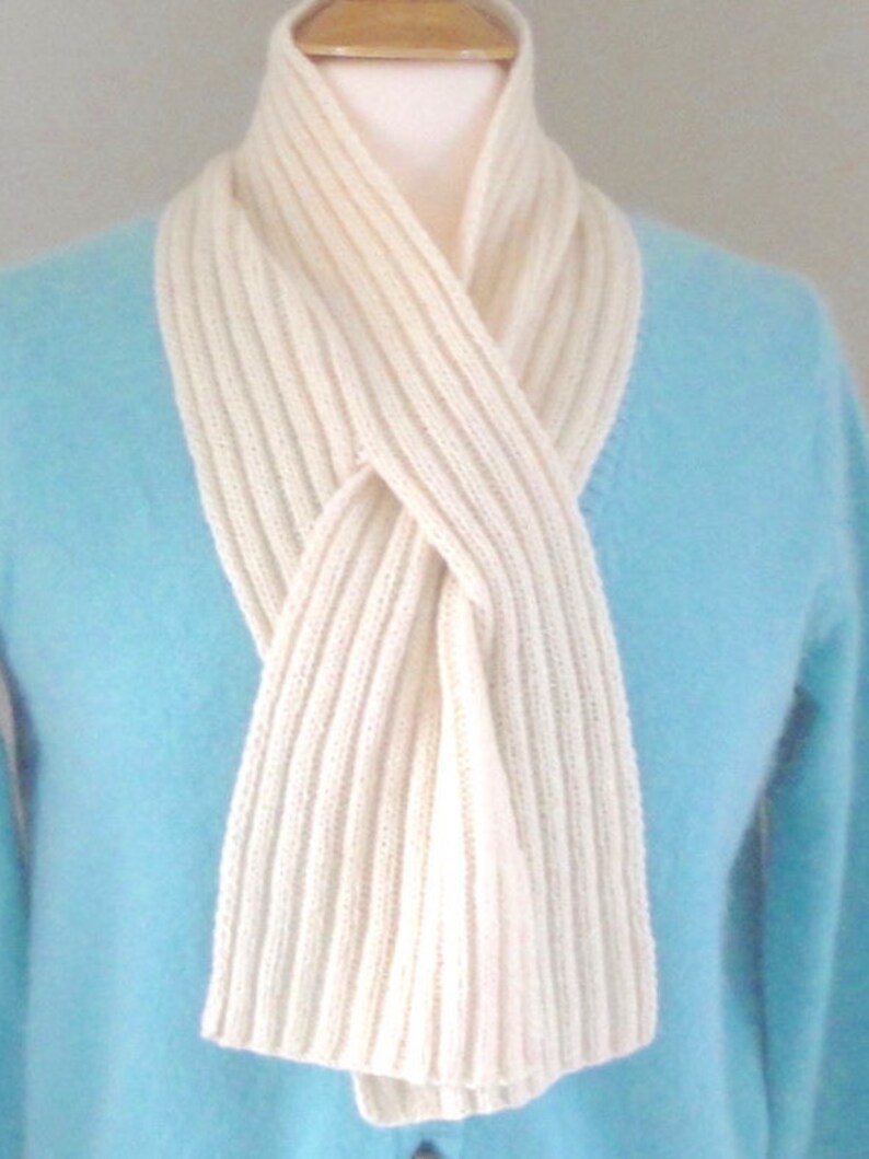 Ribbed Keyhole Scarf Easy Knit Pattern Sport or Fingering - Etsy