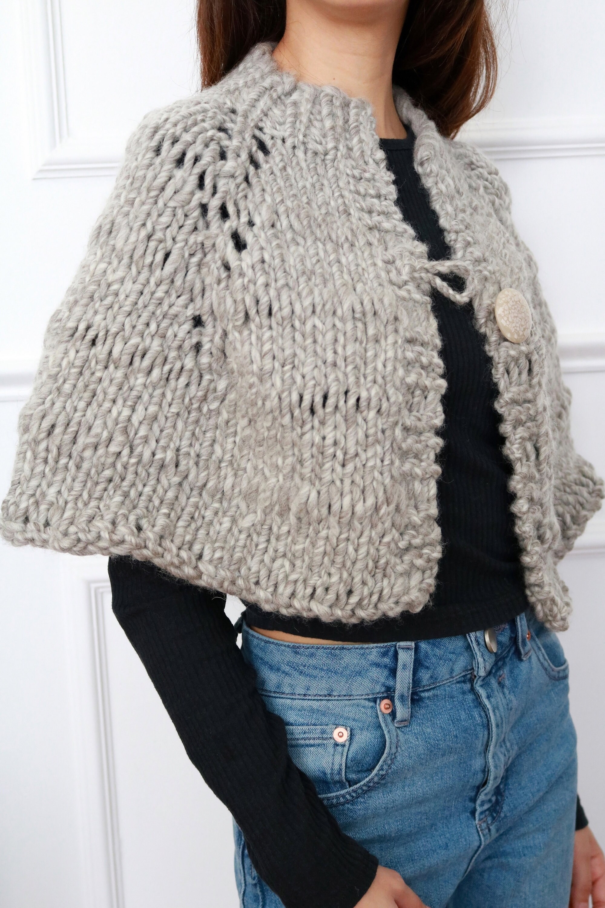 Shoulder Cape Knitting Pattern, Shoulder Warmer, Shawl With Button ...