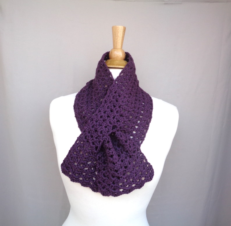 Easy Crochet Pattern Keyhole Scarf, Worsted Yarn, Lacy Scallop, Pull Through Scarf, Ascot Neck Warmer image 2