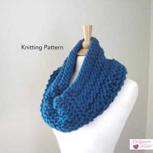Chunky Cowl Scarf Knitting Pattern, Knit Cowl Pattern, Neck Warmer Scarf, Super Chunky Yarn, US 15 10mm Needles