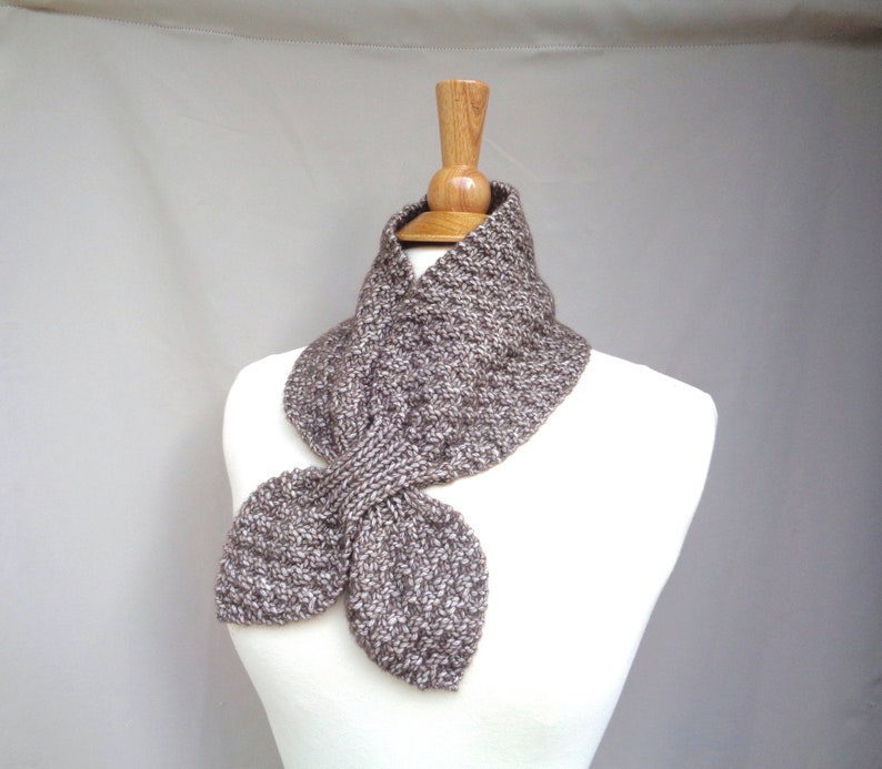 Box Stitch Ascot Scarf Knitting Pattern, Easy Neck Warmer Bow Scarf, Worsted Aran Yarn, Women & Teen Girls image 3