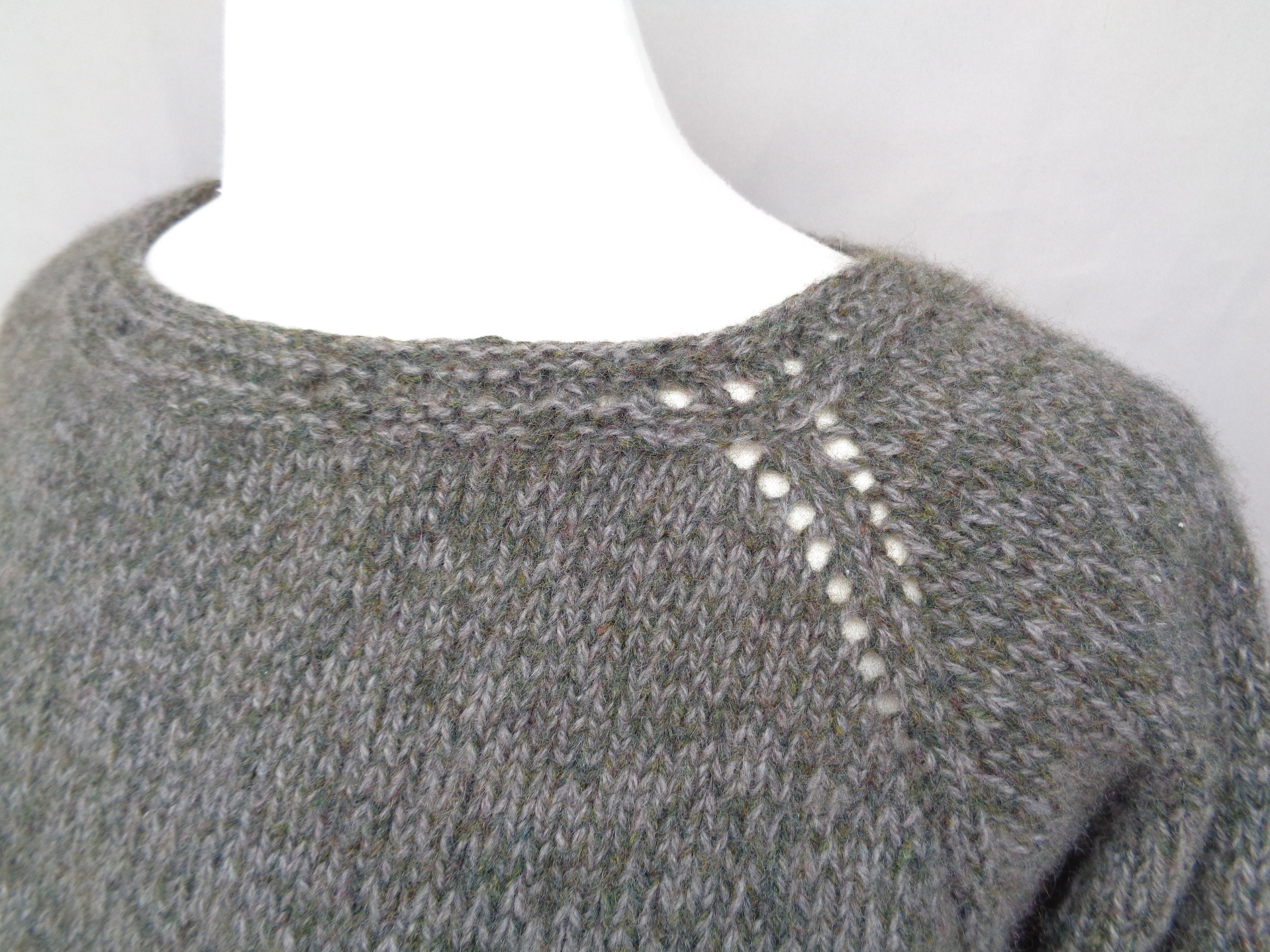 Pullover Sweater Knitting Pattern, Boat Neck, Eyelet Raglan, Long Sleeves, Worsted Yarn, Marled, Slim Fitted - Etsy Pullover Sweater Knitting Pattern, Boat Neck, Eyelet Raglan, Long Sleeves, Worsted Yarn, Marled, Slim Fitted - Etsy