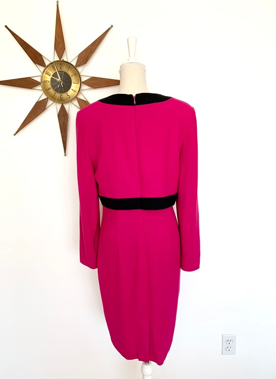 Vintage 1990s does 60s Fuchsia Sheath Dress by Ta… - image 4