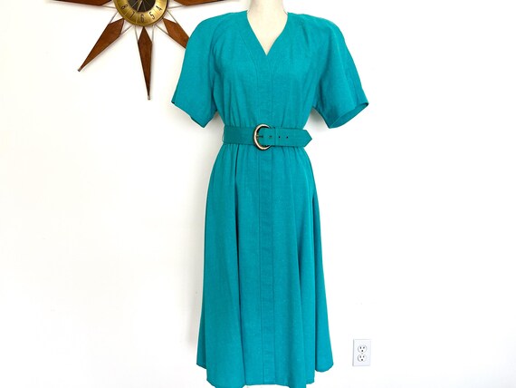knee length dresses for ladies Made In Italy Milana Floral Print Linen Dress main image 0