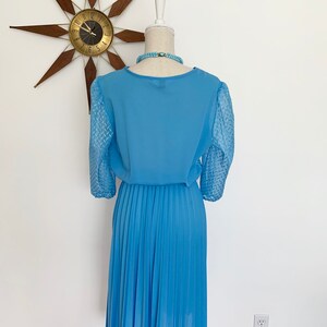 Vintage 1970s Sky Blue Polyester Blouson Midi Dress with Sheer Sleeves, Pleated Skirt, & Matching Belt by Ms. Claire New York, Retro Dress L image 4