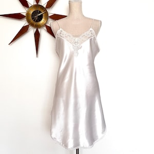 white negligee lace dress Meringue